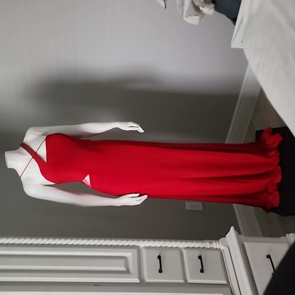 Faviana Dresses & Skirts - Faviana Red Dress Size 10